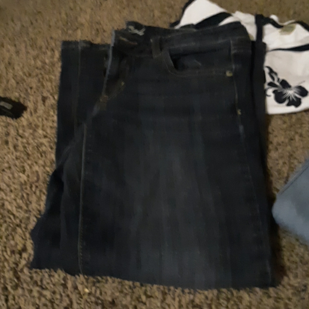 These are a black pants